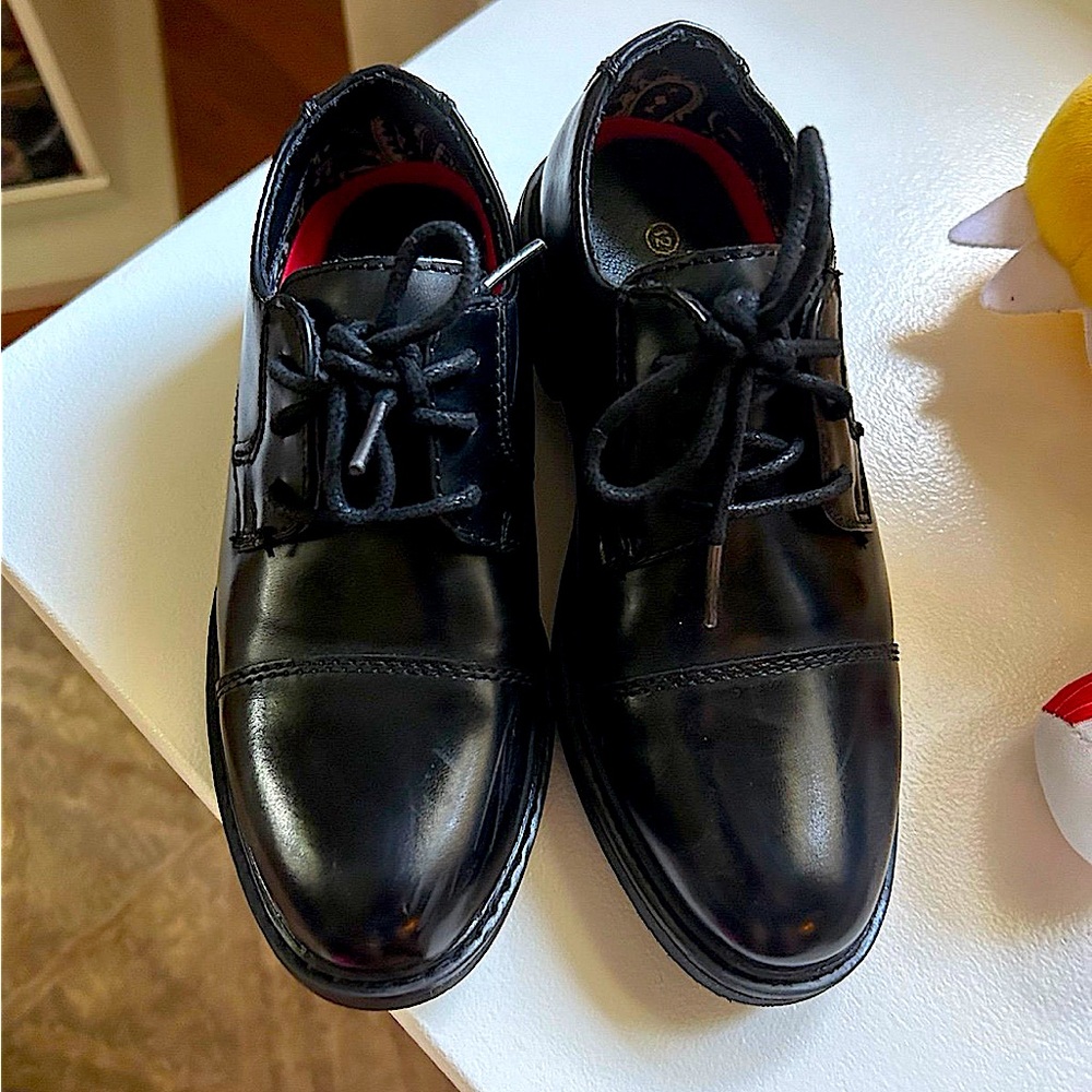 Toddler dress shoes